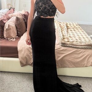 Sherri Hill Black Fabric Swatch